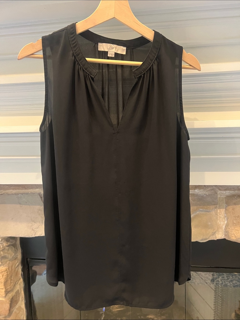 LOFT Black Sleeveless V-Notch Blouse